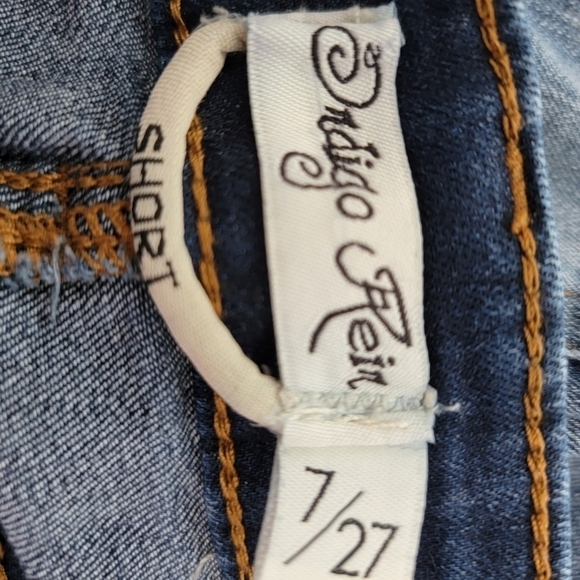 Indigo Rein Denim Shorts Size 7/27 - Picture 3 of 3